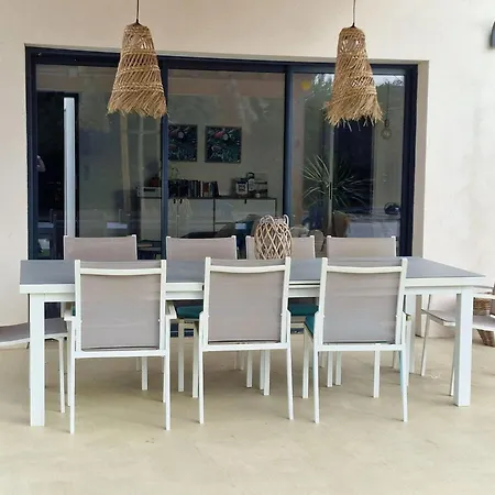Contemporary With Private Pool Beaufort (Herault)