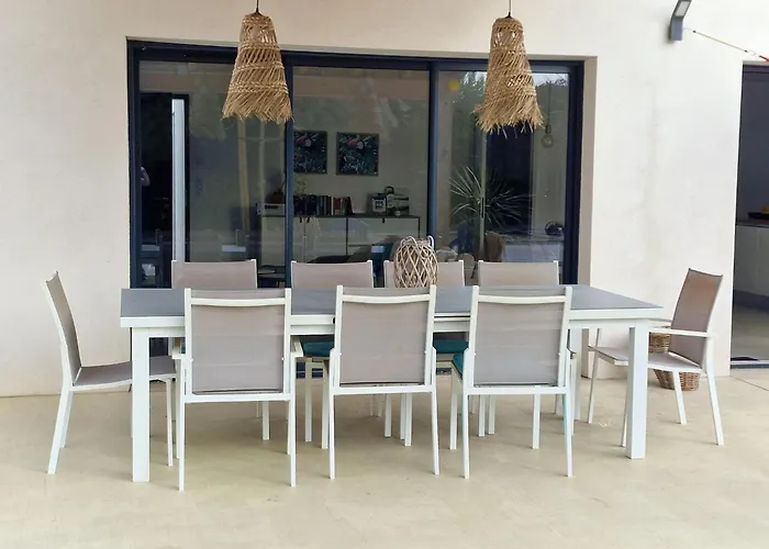 With Private Pool Beaufort (Herault)