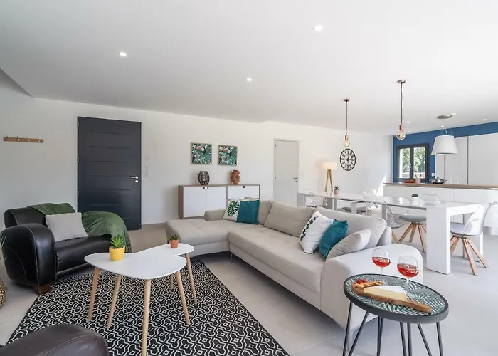 With Private Pool * Beaufort (Herault)